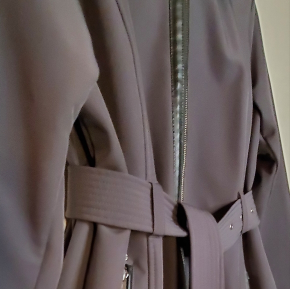 Michael Kors Smokey Gray Zip-Up Belted Jacket with Removable Hood - Picture 4 of 15